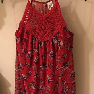 5 for $25 Red dress with crotchet details 😍